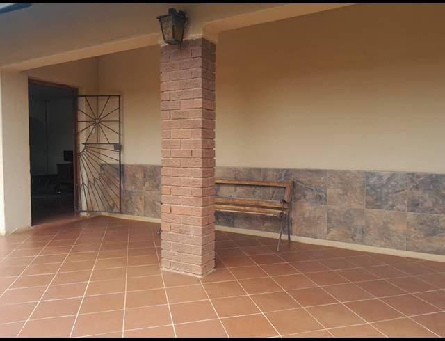 3 BEDROOM HOUSE FOR SALE IN RUSTENBURG CENTRAL
